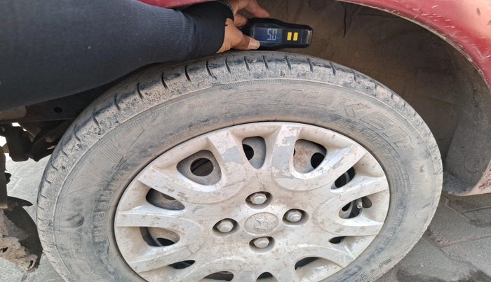 2011 Hyundai i20 MAGNA 1.2, Petrol, Manual, 1,37,562 km, tyre