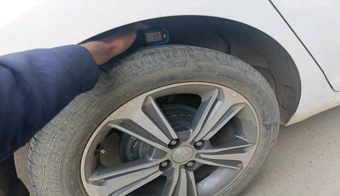 2019 Hyundai Verna 1.6 VTVT SX (O) AT, Petrol, Automatic, 98,300 km, tyre