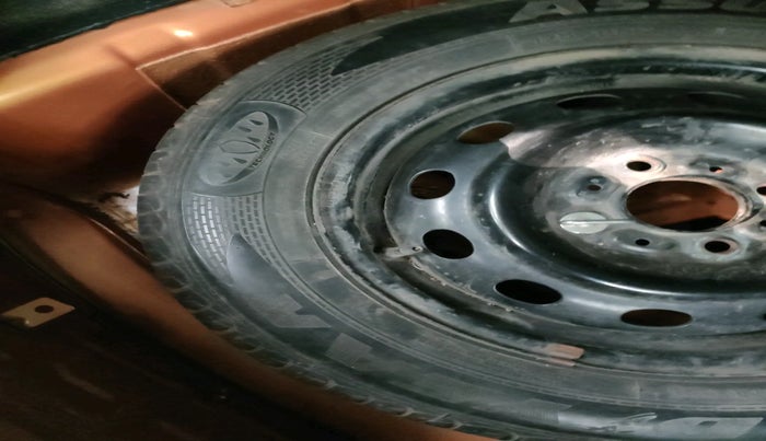 2016 Tata Tiago XT PETROL, Petrol, Manual, 83,590 km, tyre