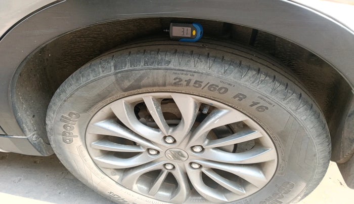 2017 Maruti S Cross ZETA 1.3, Diesel, Manual, 1,07,051 km, tyre