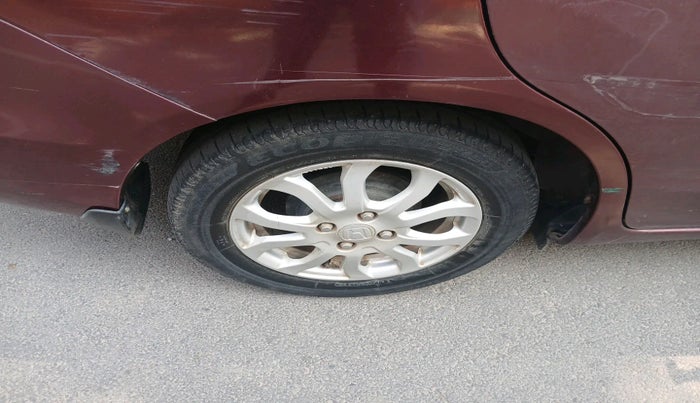 2013 Honda Amaze 1.2L I-VTEC VX, Petrol, Manual, 90,703 km, tyre