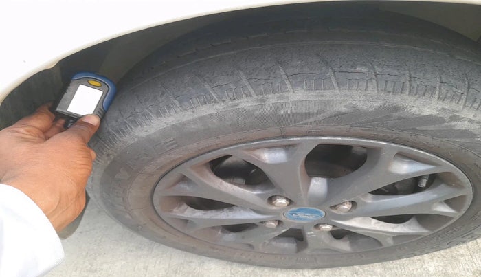 2016 Ford Figo Aspire TITANIUM 1.2 PETROL, Petrol, Manual, 61,919 km, tyre