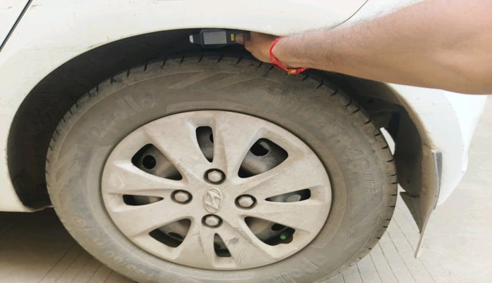 2011 Hyundai i10 MAGNA 1.1, Petrol, Manual, 53,968 km, tyre