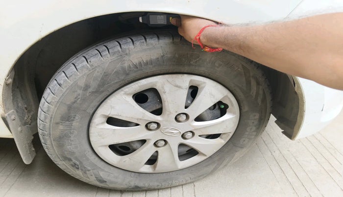 2011 Hyundai i10 MAGNA 1.1, Petrol, Manual, 53,968 km, tyre