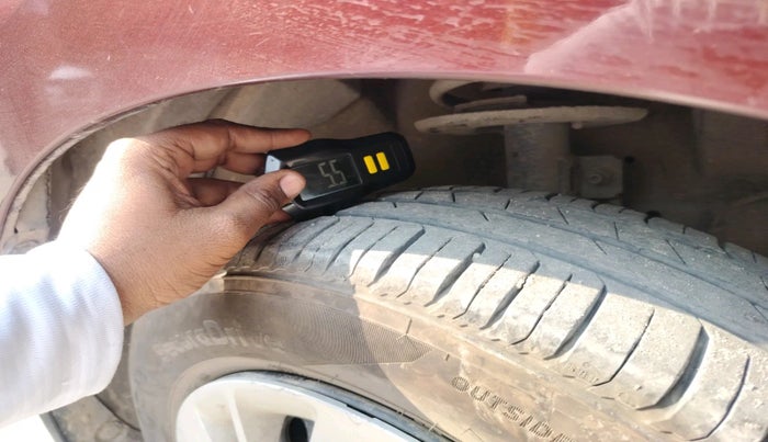 2021 Maruti Ertiga VXI CNG, Petrol, Manual, 89,654 km, tyre