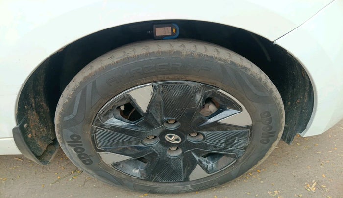 2023 Tata TIAGO EV XZ PLUS LONG RANGE, Electric, Automatic, 40,011 km, tyre