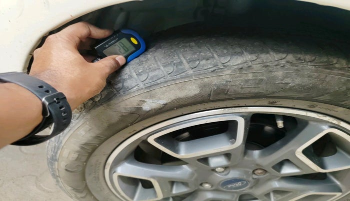 2017 Ford Ecosport TITANIUM 1.5L DIESEL, Diesel, Manual, 1,91,899 km, tyre