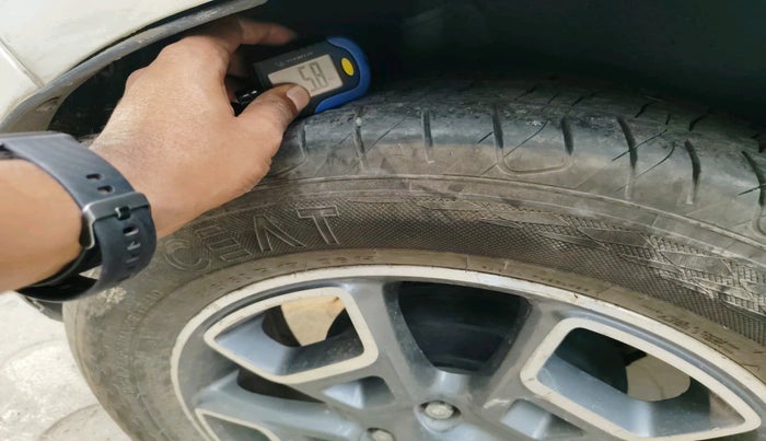 2017 Ford Ecosport TITANIUM 1.5L DIESEL, Diesel, Manual, 1,91,899 km, tyre