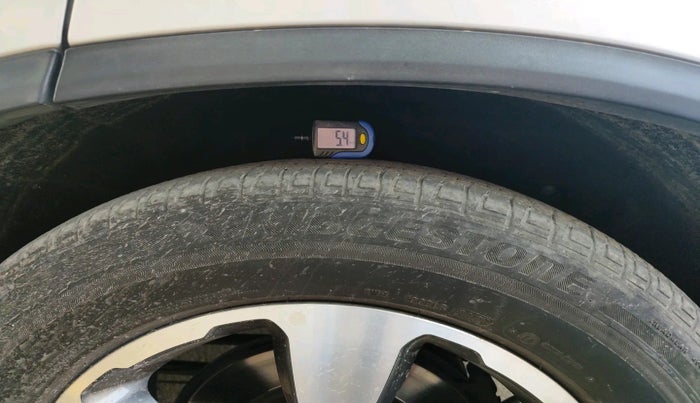 2019 Mahindra ALTURAS G4 4WD AT, Diesel, Automatic, 59,142 km, tyre