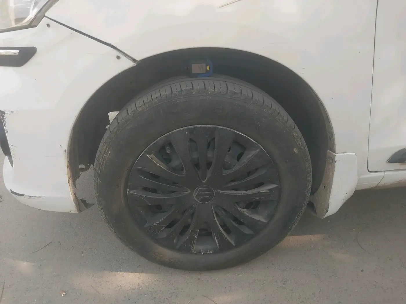 2014 Maruti Ertiga ZXI, Petrol, Manual, 95,002 km, tyre
