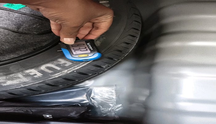 2025 Hyundai GRAND I10 NIOS SPORTZ AMT 1.2 KAPPA VTVT, Petrol, Automatic, 2,514 km, tyre