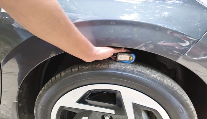 2025 Hyundai GRAND I10 NIOS SPORTZ AMT 1.2 KAPPA VTVT, Petrol, Automatic, 2,514 km, tyre