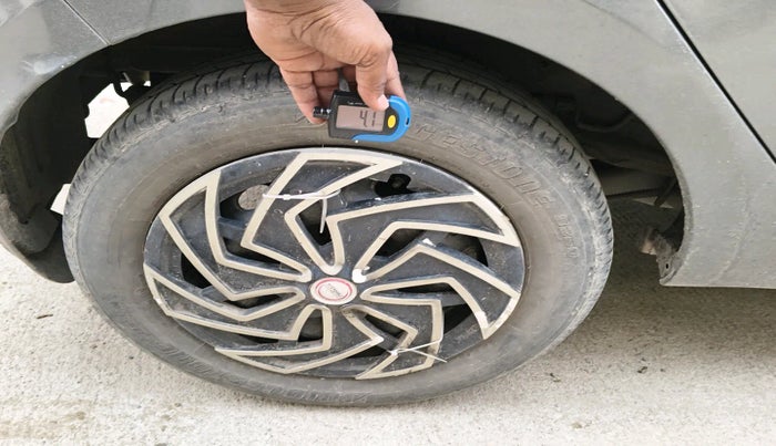 2021 Tata Tiago XT PETROL, Petrol, Manual, 51,576 km, tyre