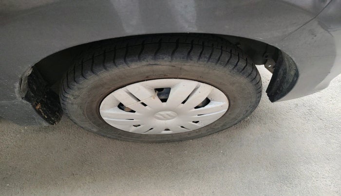 2018 Maruti Alto 800 LXI, Petrol, Manual, 32,670 km, tyre