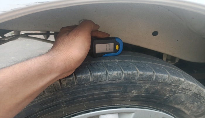 2024 Maruti Eeco 5 STR AC CNG, Petrol, Manual, 32,205 km, tyre