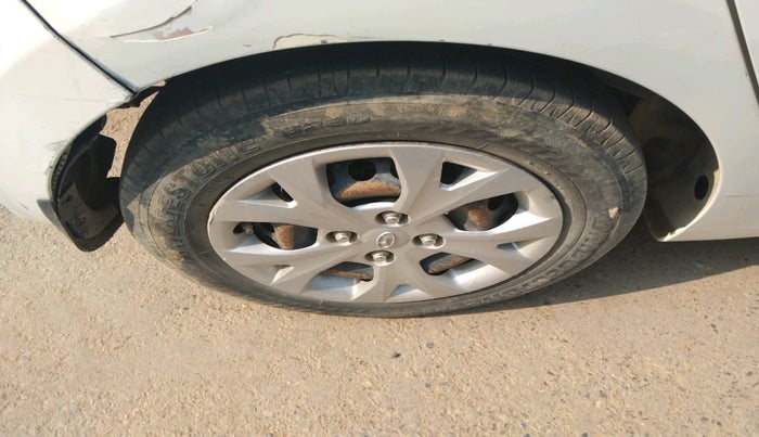 2017 Hyundai Grand i10 SPORTZ 1.1 CRDI, Diesel, Manual, 91,682 km, tyre