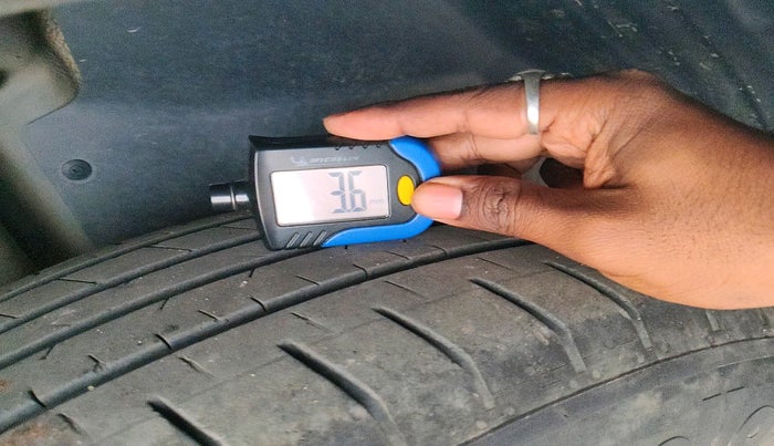 2020 MG HECTOR PLUS SHARP 2.0 DIESEL TURBO MT 6-STR, Diesel, Manual, 60,953 km, tyre