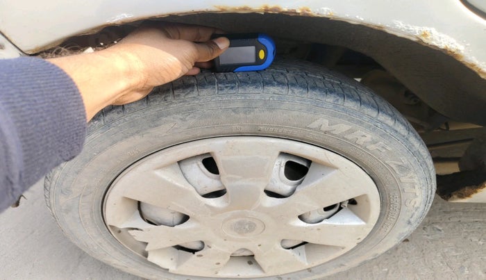 2016 Maruti Alto K10 LXI CNG, Petrol, Manual, 90,277 km, tyre