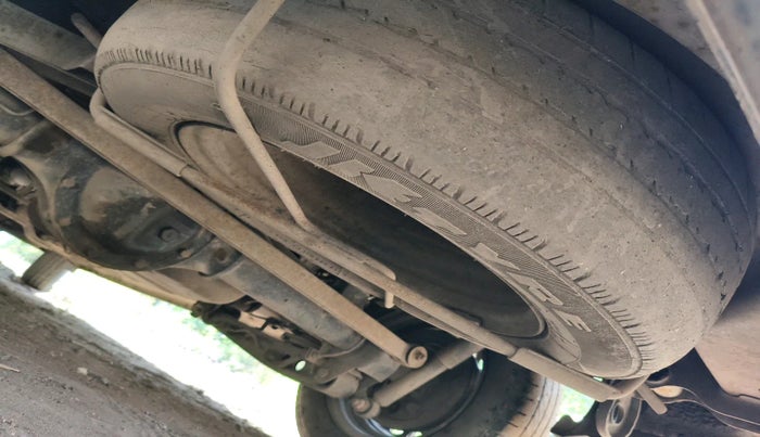 2016 Chevrolet Enjoy 1.3 LS 7 STR, Diesel, Manual, 1,09,164 km, tyre