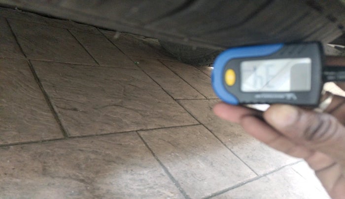 2014 Ssangyong Rexton RX7, Diesel, Automatic, 1,01,653 km, tyre