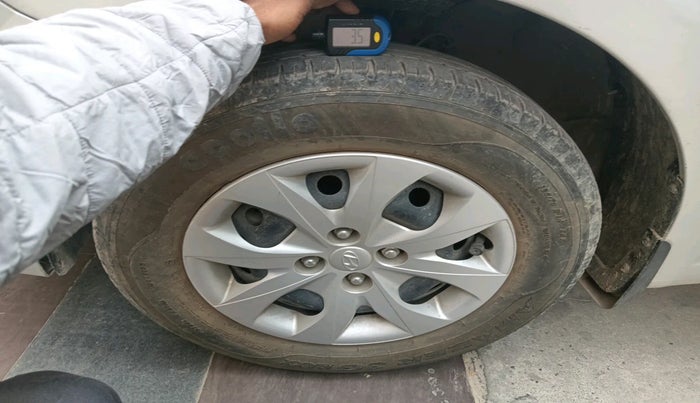 2017 Hyundai Elite i20 SPORTZ 1.2, Petrol, Manual, 65,838 km, tyre