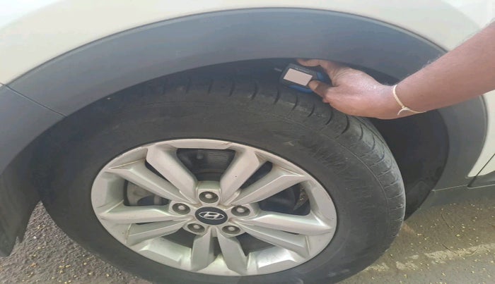 2016 Hyundai Creta SX PLUS 1.6 DIESEL, Diesel, Manual, 1,18,219 km, tyre