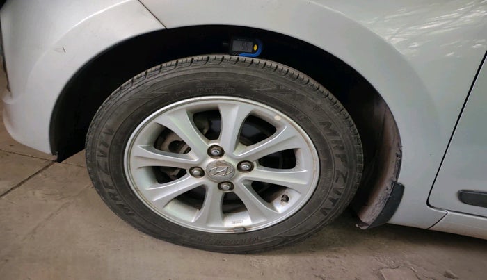 2015 Hyundai Grand i10 ASTA 1.2 KAPPA VTVT, Petrol, Manual, 30,900 km, tyre