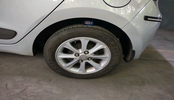 2015 Hyundai Grand i10 ASTA 1.2 KAPPA VTVT, Petrol, Manual, 30,900 km, tyre