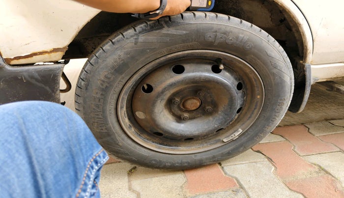 2011 Maruti Eeco 5 STR WITH A/C+HTR CNG, Petrol, Manual, 2,23,530 km, tyre