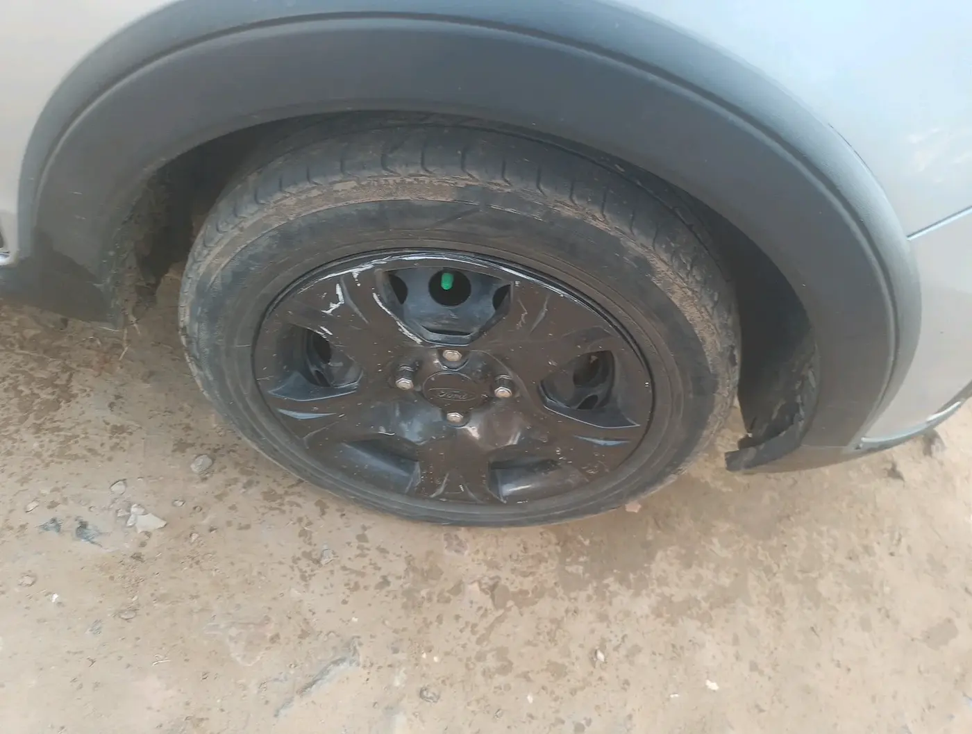 2018 Ford FREESTYLE TREND 1.5 DIESEL, Diesel, Manual, 2,01,222 km, tyre