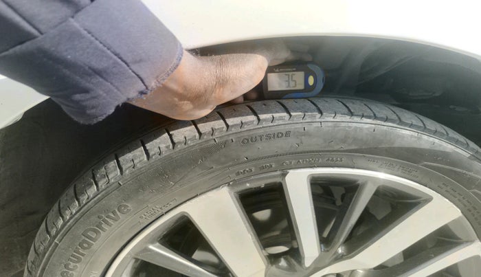 2022 Honda City 1.5L I-VTEC ZX CVT, Petrol, Automatic, 92,304 km, tyre