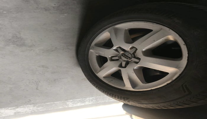 2013 Audi Q7 3.0 TDI QUATTRO, Diesel, Automatic, 98,648 km, tyre