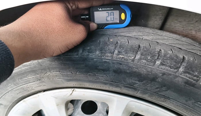 2017 Hyundai Grand i10 SPORTZ 1.2 KAPPA VTVT, Petrol, Manual, 51,948 km, tyre