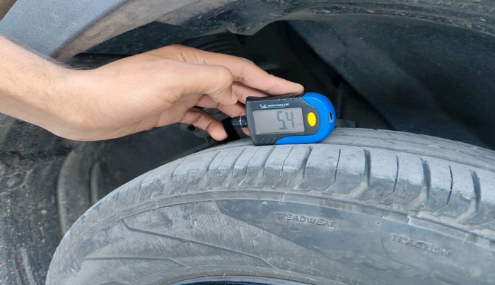 2023 Tata PUNCH ACCOMPLISHED MT, Petrol, Manual, 13,428 km, tyre