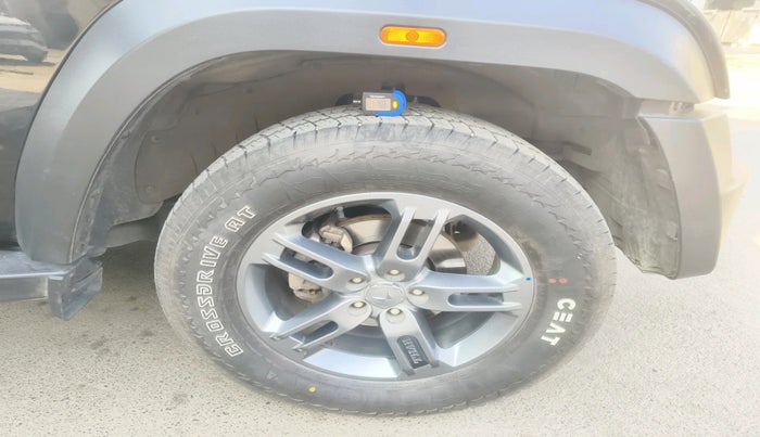 2024 Mahindra Thar LX D AT 4WD HT, Diesel, Automatic, 28,939 km, tyre