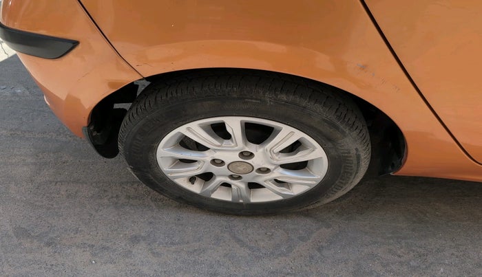 2017 Tata Tiago XZA PETROL, Petrol, Automatic, 30,676 km, tyre