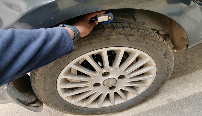 2016 Tata Zest XT PETROL, Petrol, Manual, 1,07,374 km, tyre