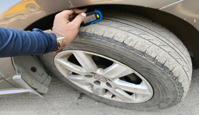 2016 Volkswagen Polo COMFORTLINE 1.5L, Diesel, Manual, 97,855 km, tyre