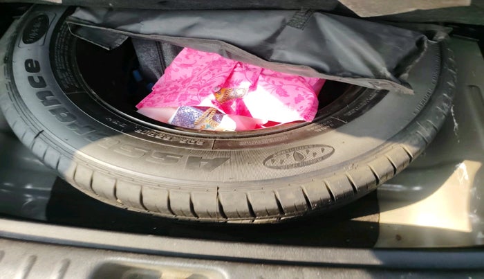 2021 KIA SELTOS HTX IVT 1.5 PETROL, Petrol, Automatic, 61,068 km, tyre