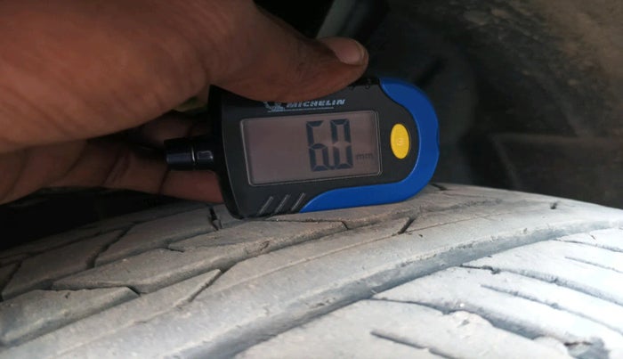 2024 Nissan MAGNITE  XE AMT EZ Shift, Petrol, Automatic, 14,682 km, tyre