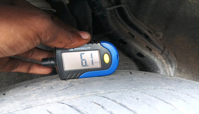 2024 Nissan MAGNITE  XE AMT EZ Shift, Petrol, Automatic, 14,682 km, tyre