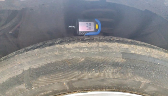 2012 Nissan Sunny XL, Petrol, Manual, 87,656 km, tyre