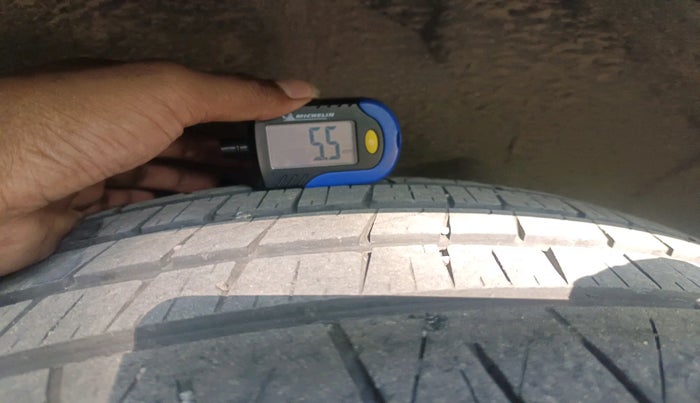 2020 Mahindra XUV500 W11 AT, Diesel, Automatic, 59,052 km, tyre