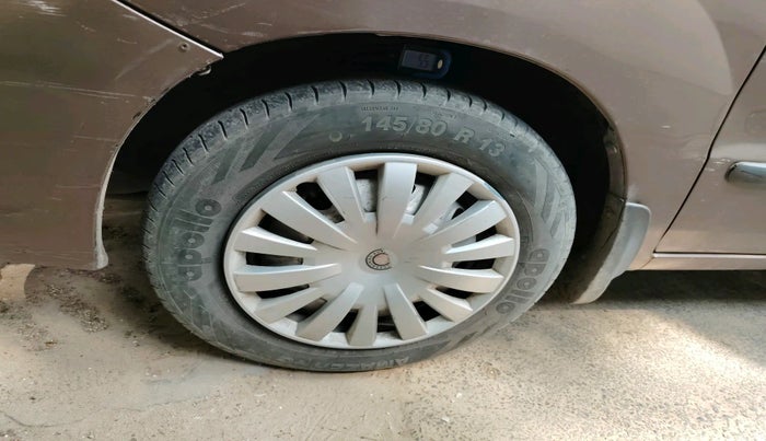 2010 Maruti Zen Estilo LXI, Petrol, Manual, 72,438 km, tyre