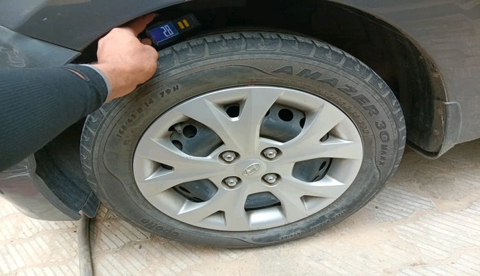 2013 Hyundai Grand i10 SPORTZ 1.2 KAPPA VTVT, Petrol, Manual, 32,563 km, tyre