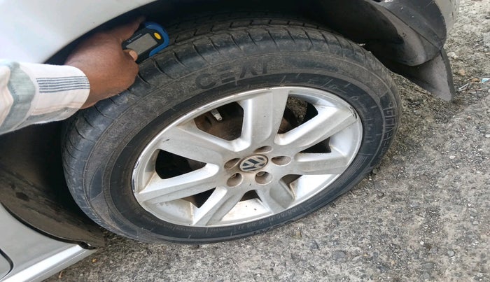 2011 Volkswagen Polo HIGHLINE1.2L, Petrol, Manual, 56,693 km, tyre