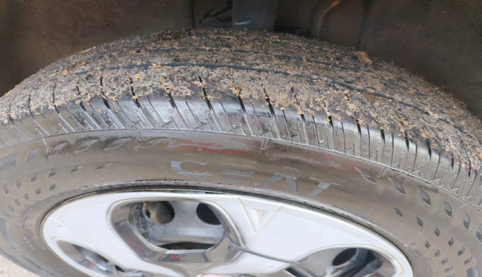 2024 Tata PUNCH ADVENTURE RHYTHM CNG, Petrol, Manual, 24,309 km, tyre