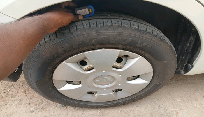 2012 Maruti Swift Dzire LDI, Diesel, Manual, 76,198 km, tyre