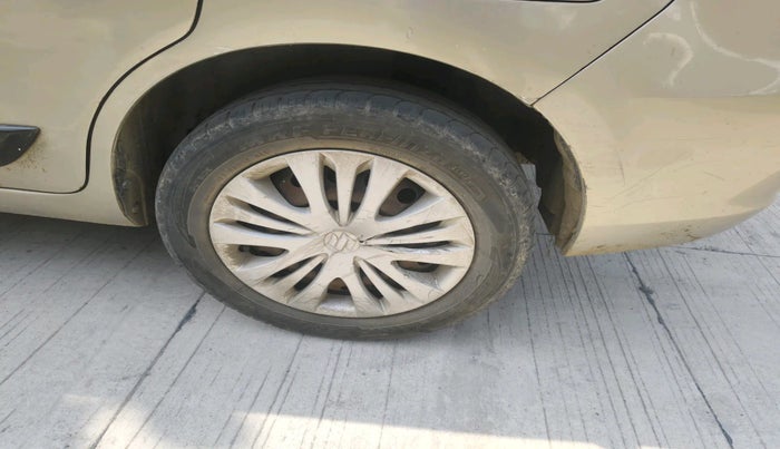 2013 Maruti Ertiga VXI, Petrol, Manual, 80,460 km, tyre