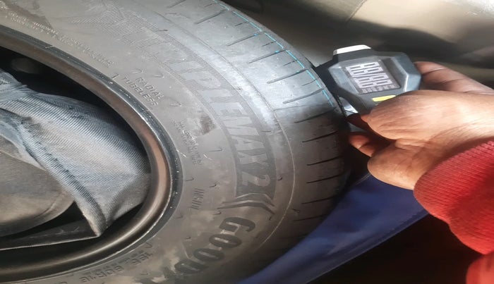 2023 Tata NEXON CREATIVE PLUS 1.2 REVOTRON 6 AMT, Petrol, Automatic, 11,537 km, tyre